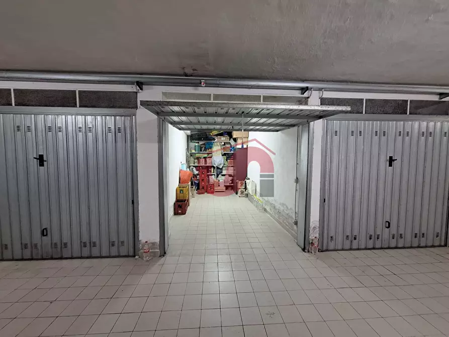 Immagine 8 di Box auto in vendita  in Via Castellano a Benevento