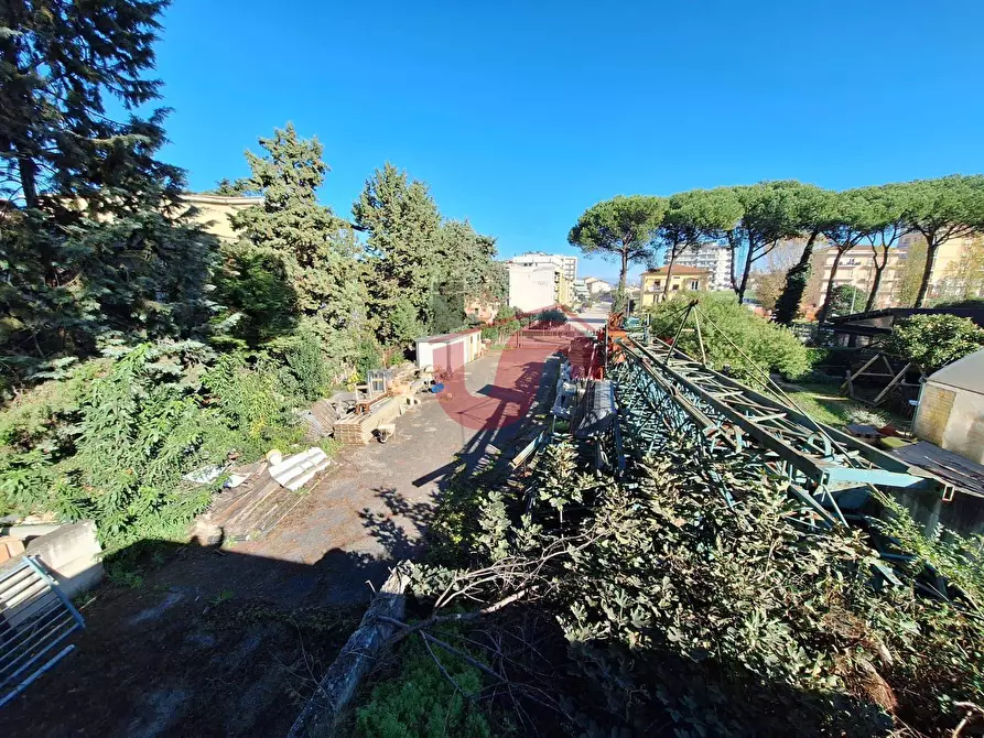 Immagine 10 di Locale commerciale in vendita  in Via Marco da Benevento a Benevento