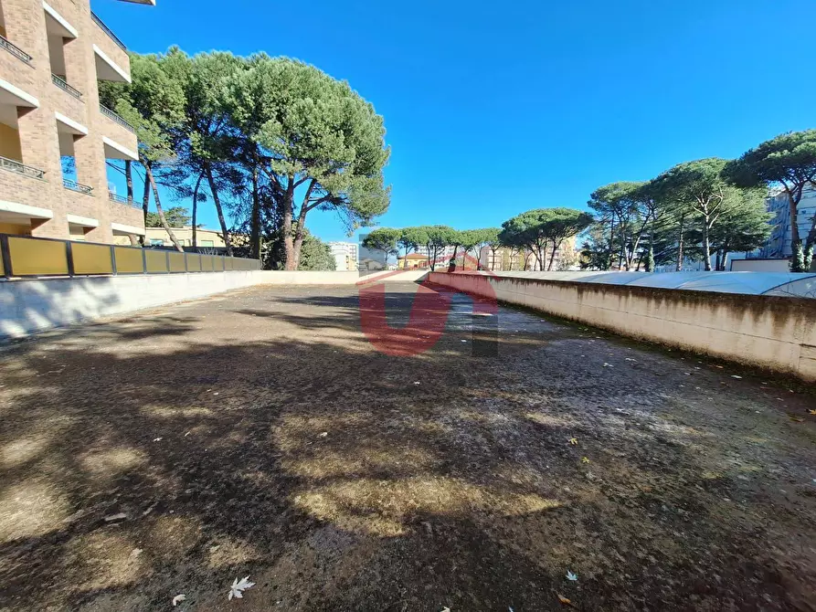 Immagine 11 di Locale commerciale in vendita  in Via Marco da Benevento a Benevento