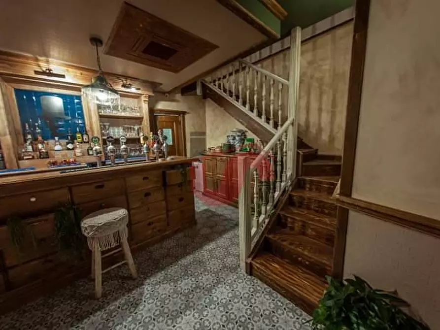 Immagine 38 di Attività commerciale in vendita  in Corso Garibaldi a Benevento