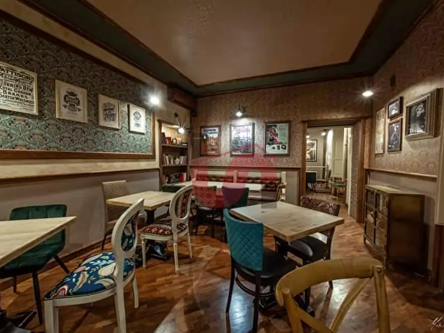 Immagine 34 di Attività commerciale in vendita  in Corso Garibaldi a Benevento