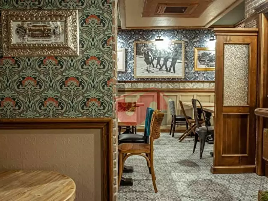 Immagine 36 di Attività commerciale in vendita  in Corso Garibaldi a Benevento