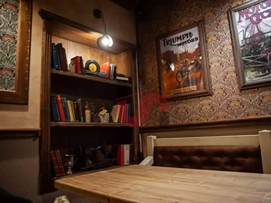 Immagine 52 di Attività commerciale in vendita  in Corso Garibaldi a Benevento