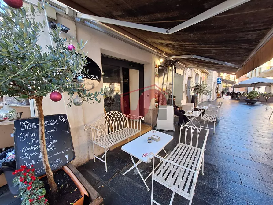 Immagine 35 di Attività commerciale in vendita  in Corso G.Garibaldi a Benevento