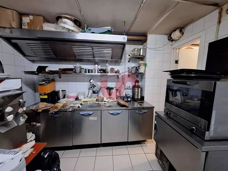 Immagine 39 di Attività commerciale in vendita  in Corso G.Garibaldi a Benevento