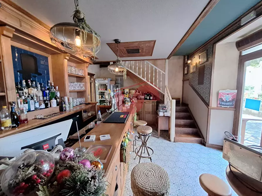 Immagine 11 di Attività commerciale in vendita  in Corso Garibaldi a Benevento