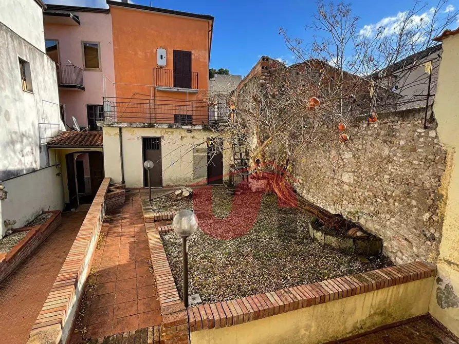 Immagine 36 di Casa semindipendente in vendita  in Via Arechi a Benevento