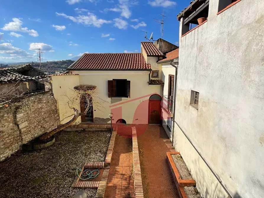 Immagine 7 di Casa semindipendente in vendita  in Via Arechi a Benevento
