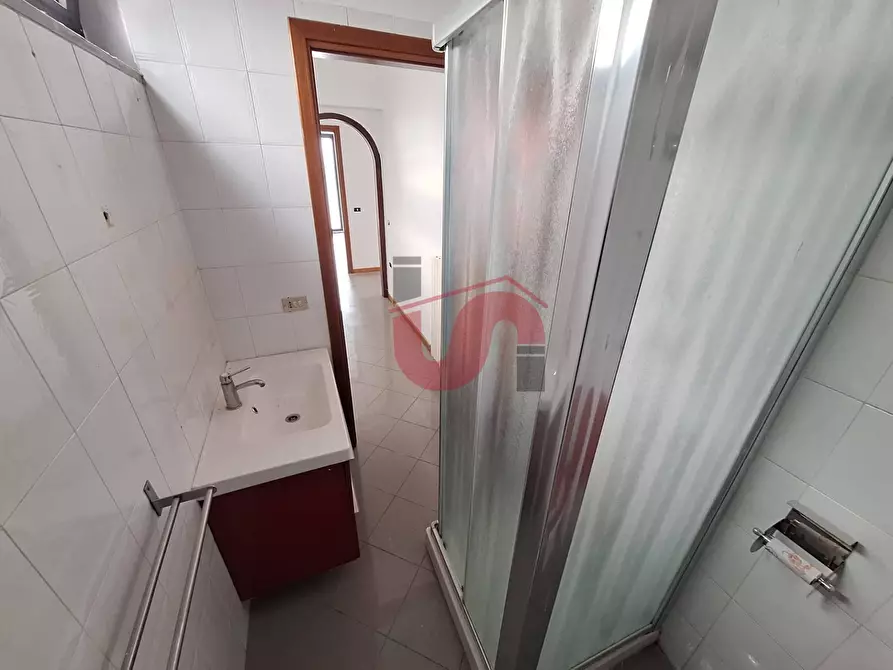 Immagine 14 di Appartamento in affitto  in Via Francesco Flora a Benevento