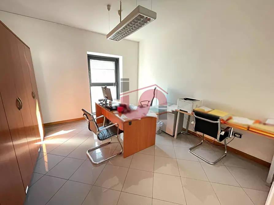 Immagine 7 di Ufficio in affitto  in Via Goduti a Benevento
