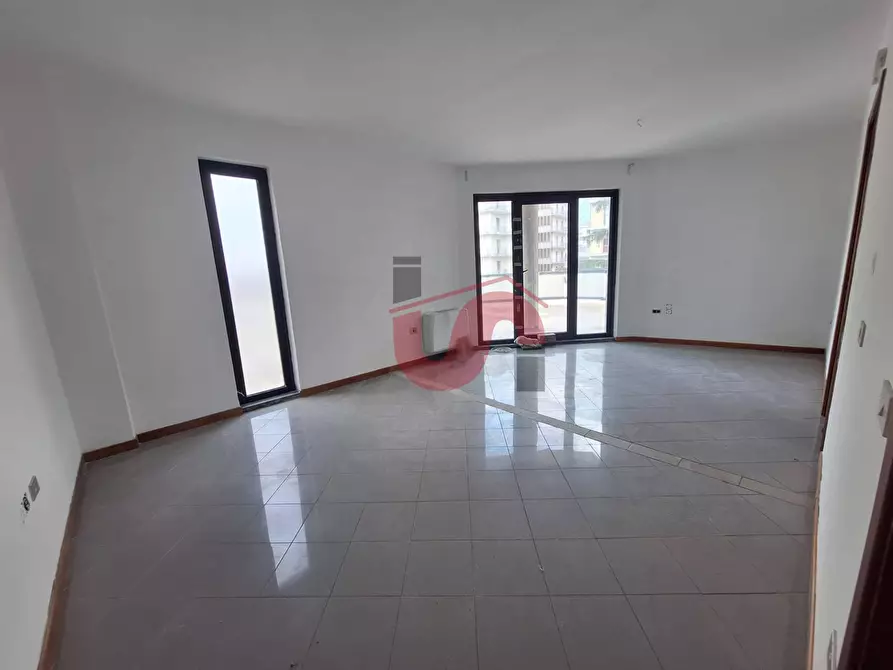 Immagine 1 di Appartamento in affitto  in Via Francesco Flora a Benevento