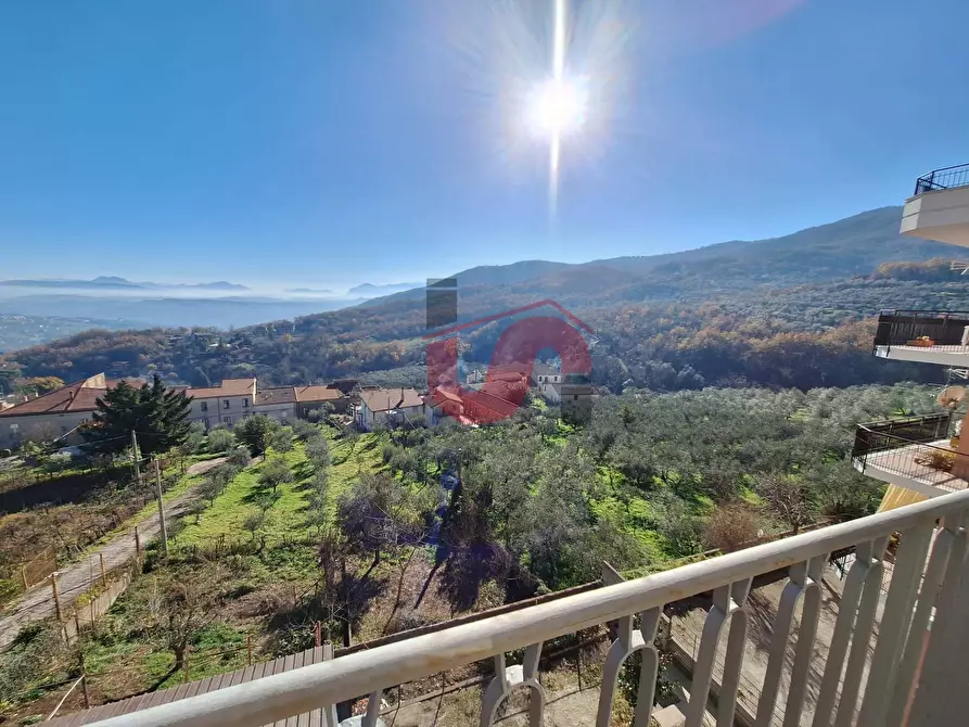 Immagine 37 di Appartamento in vendita  in Viale Bracanelli a Vitulano