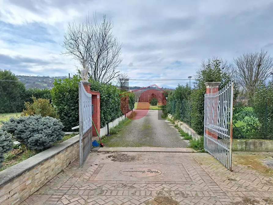 Immagine 9 di Casa indipendente in vendita  in Contrada Piano Morra a Apollosa