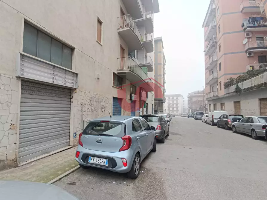 Immagine 12 di Negozio in affitto  in Via Piermarini a Benevento