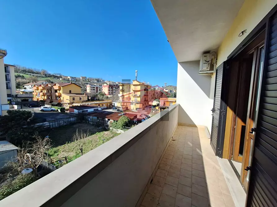 Immagine 14 di Appartamento in vendita  in Via Morelli e Silvati 12 a Benevento