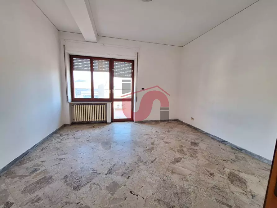 Immagine 21 di Attico in vendita  in Via Polcari a Benevento