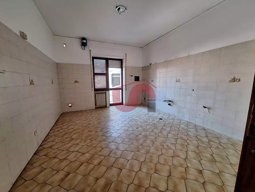 Immagine 10 di Appartamento in vendita  in Via Polcari a Benevento