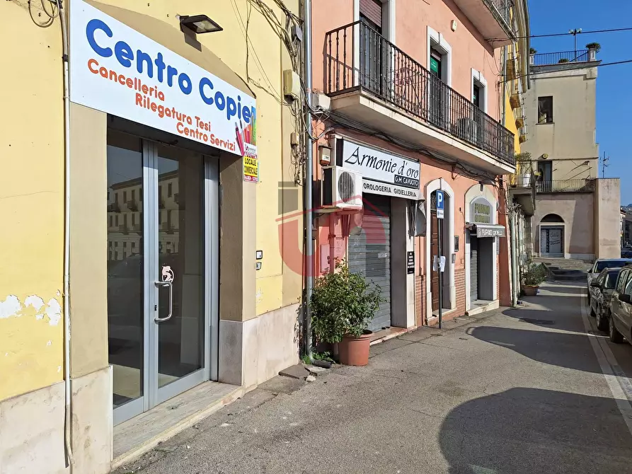 Immagine 4 di Locale commerciale in affitto  in Via Gaetano Rummo 49 a Benevento
