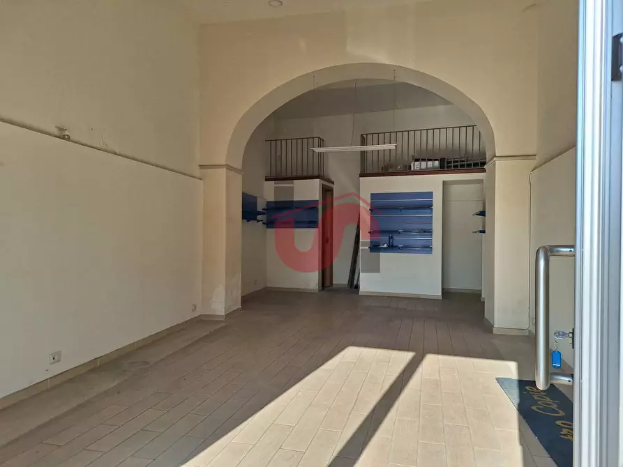Immagine 6 di Locale commerciale in affitto  in Via Gaetano Rummo 49 a Benevento