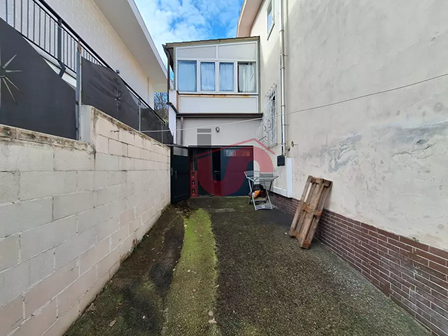 Immagine 20 di Villa in vendita  in Via Bachelet a Benevento