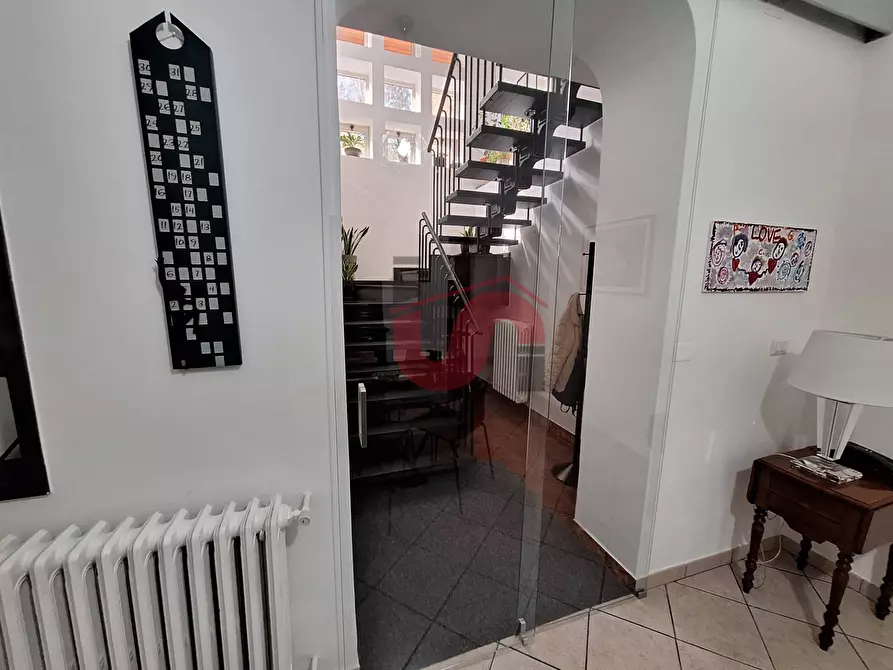 Immagine 35 di Villa in vendita  in Via Bachelet a Benevento