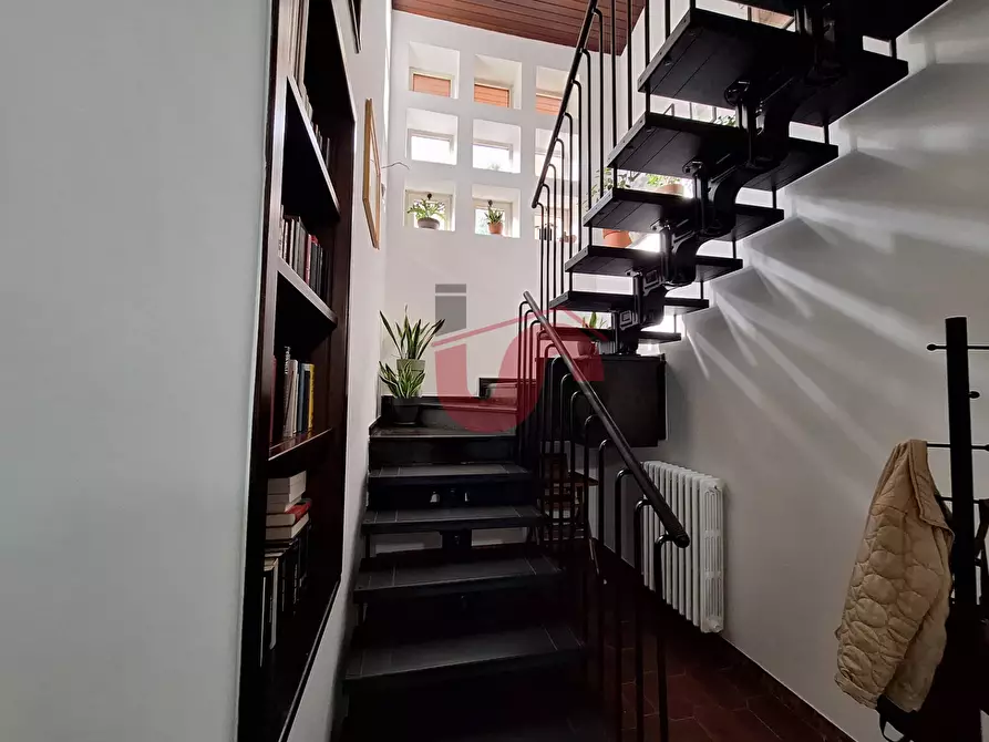 Immagine 36 di Villa in vendita  in Via Bachelet a Benevento