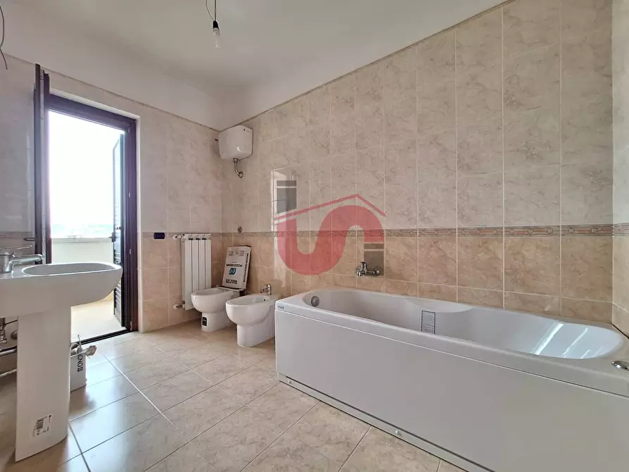 Immagine 31 di Appartamento in vendita  in Via Morelli e Silvati 12 a Benevento