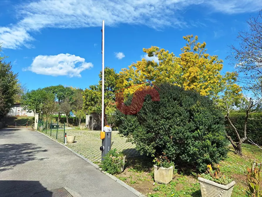 Immagine 21 di Villa in vendita  in Via Bachelet a Benevento