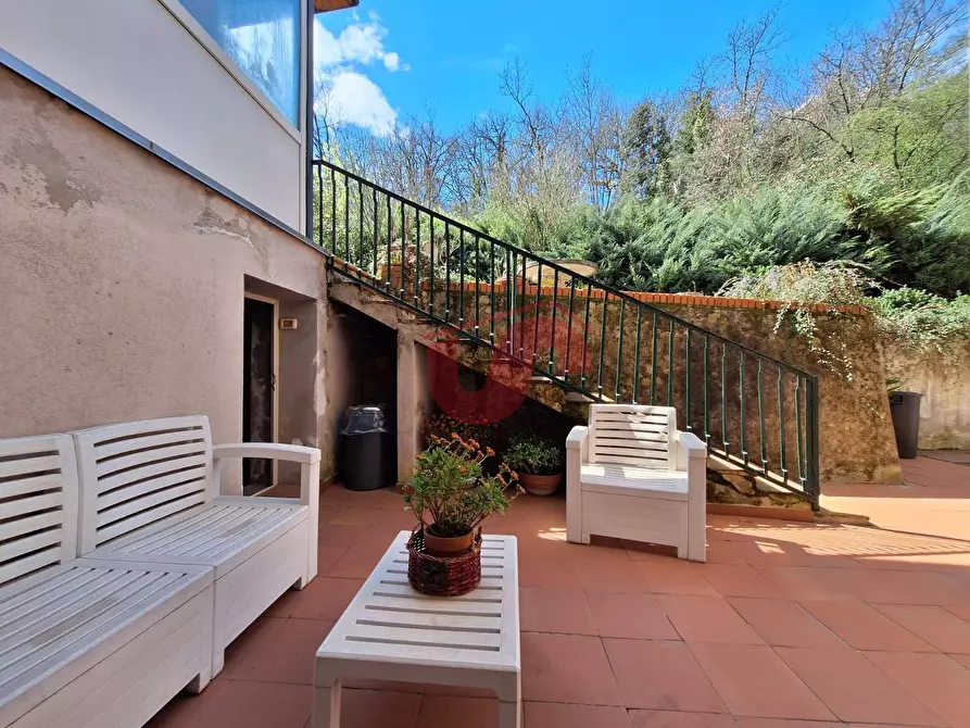 Immagine 40 di Villa in vendita  in Via Bachelet a Benevento