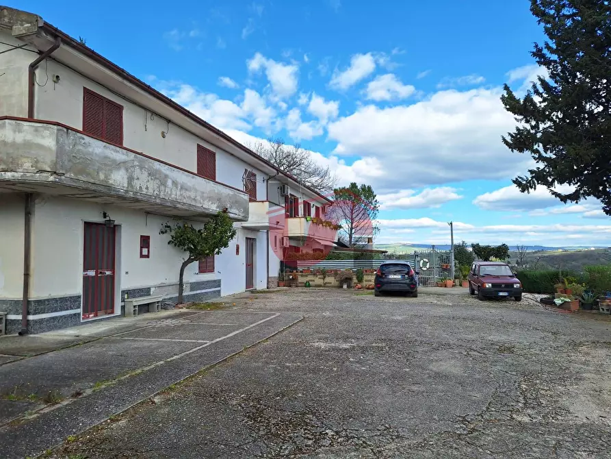 Immagine 2 di Casa semindipendente in vendita  in Contrada Palmenta a Apollosa