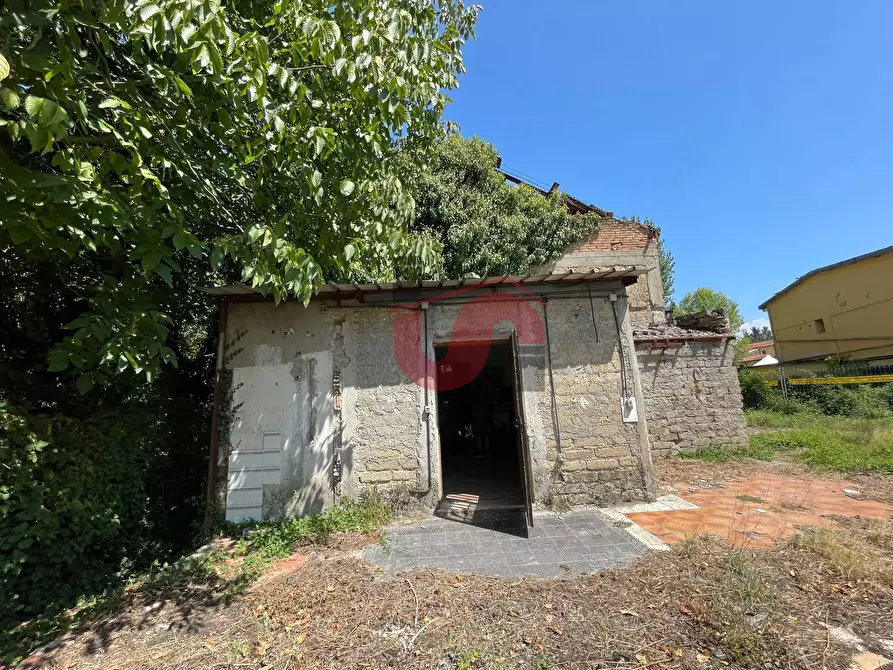 Immagine 16 di Magazzino in vendita  in Via Cellarulo a Benevento