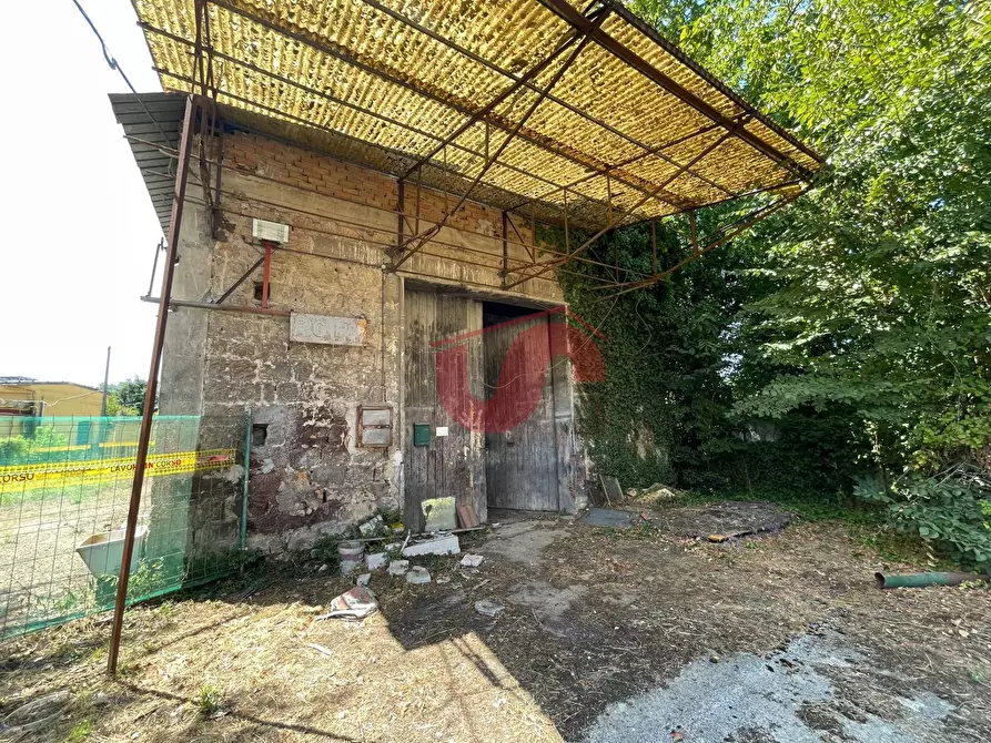 Immagine 5 di Magazzino in vendita  in Via Cellarulo a Benevento