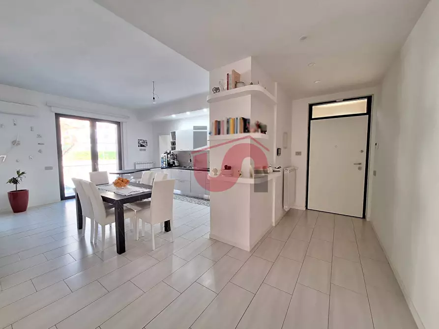 Immagine 4 di Appartamento in vendita  in Viale Bracanelli a Vitulano