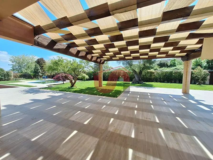 Immagine 18 di Villa in vendita  in via pontariello a Arpaise