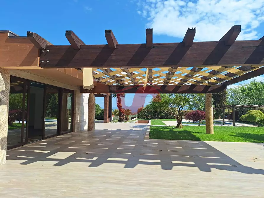 Immagine 38 di Villa in vendita  in via pontariello a Arpaise