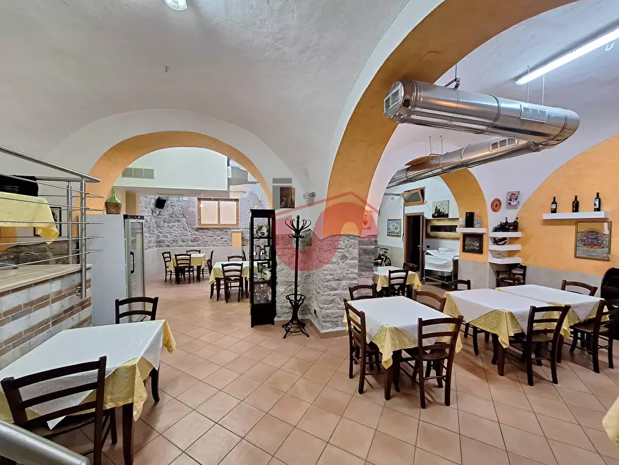 Immagine 10 di Attività commerciale in vendita  in Viale principe di napoli 135 a Benevento