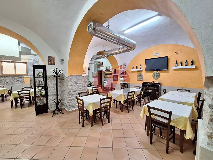 Immagine 11 di Attività commerciale in vendita  in Viale principe di napoli 135 a Benevento