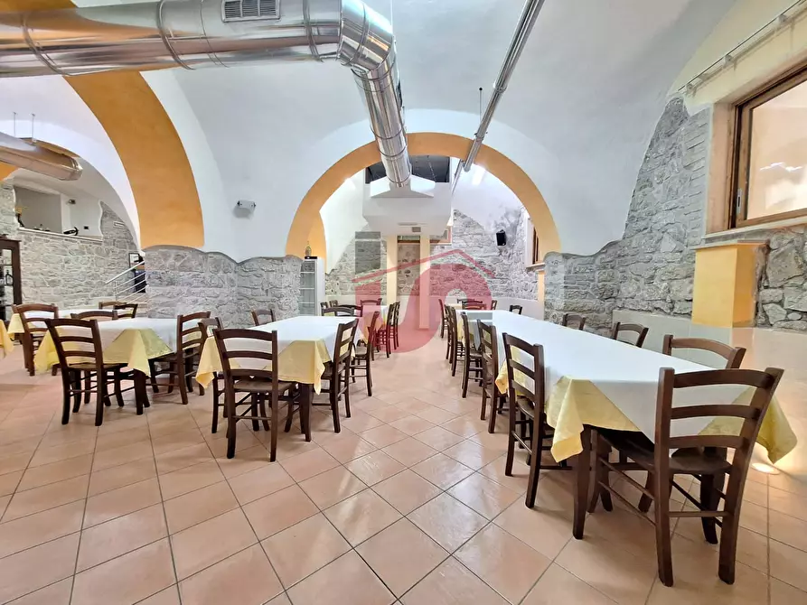 Immagine 14 di Attività commerciale in vendita  in Viale principe di napoli 135 a Benevento