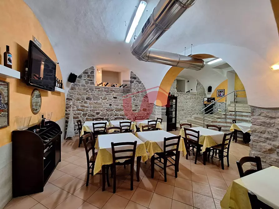 Immagine 16 di Attività commerciale in vendita  in Viale principe di napoli 135 a Benevento