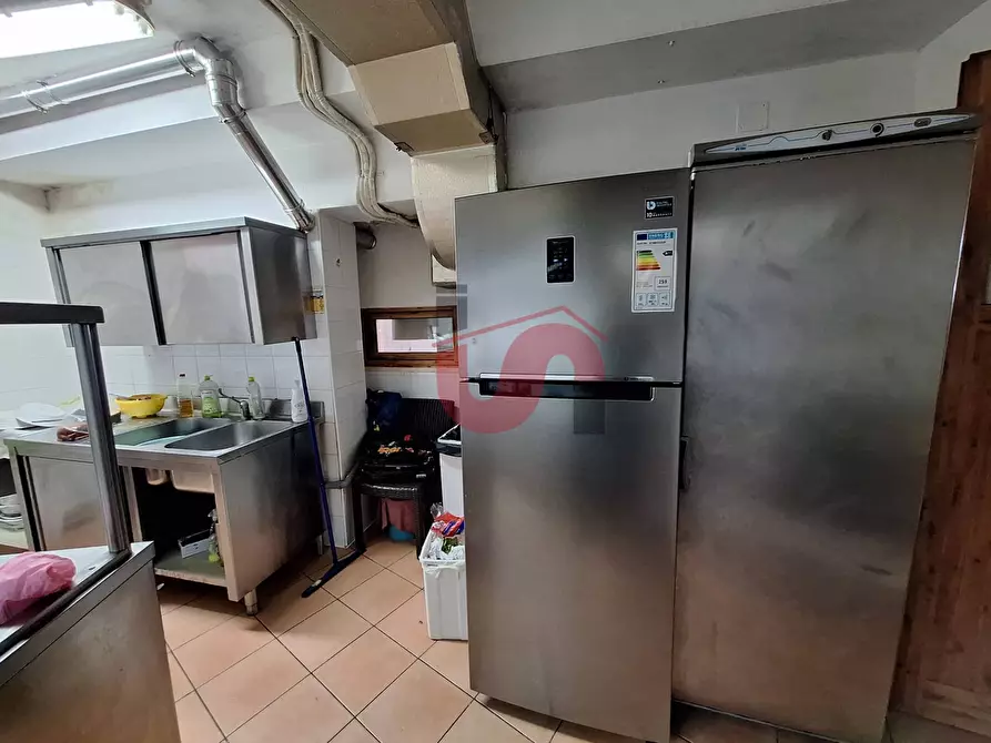 Immagine 19 di Attività commerciale in vendita  in Viale principe di napoli 135 a Benevento