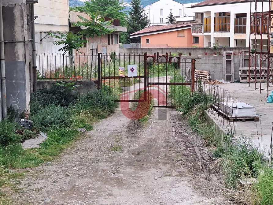 Immagine 8 di Magazzino in vendita  in Via Delle Puglie a Benevento