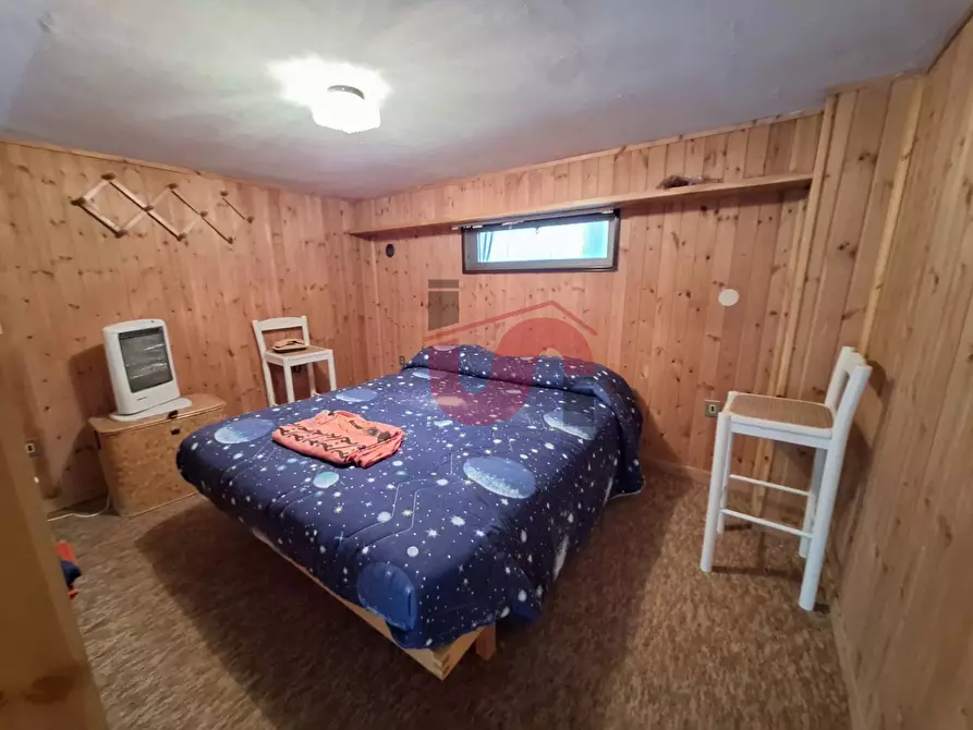 Immagine 11 di Appartamento in vendita  in Via Enrico Fermi a Sant'angelo A Cupolo