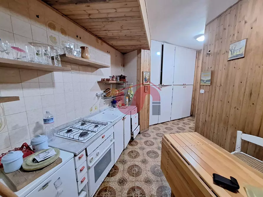 Immagine 5 di Appartamento in vendita  in Via Enrico Fermi a Sant'angelo A Cupolo