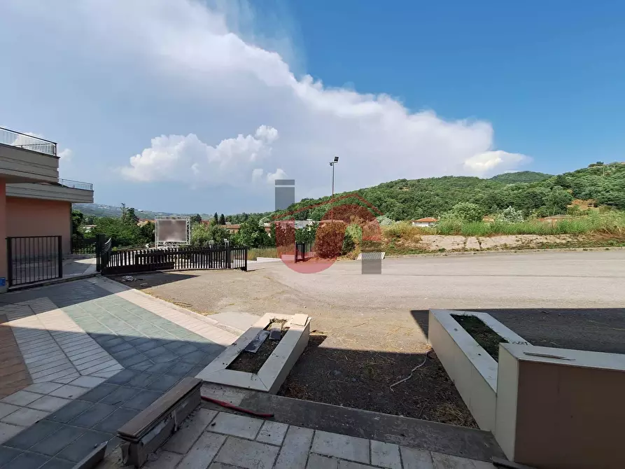 Immagine 35 di Locale commerciale in vendita  in Strada statale 7 a Roccabascerana