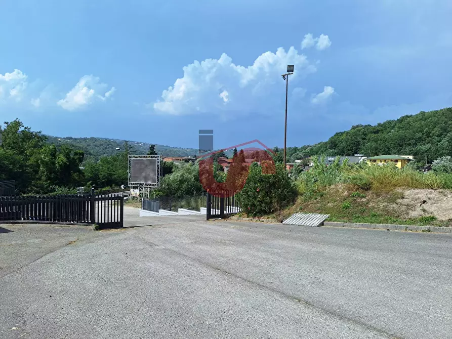 Immagine 37 di Locale commerciale in vendita  in Strada statale 7 a Roccabascerana