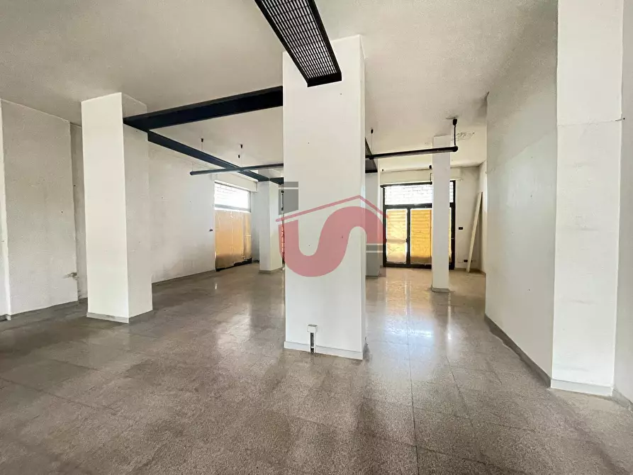 Immagine 10 di Locale commerciale in affitto  in Via S. Massimiliano Kolbe a Benevento