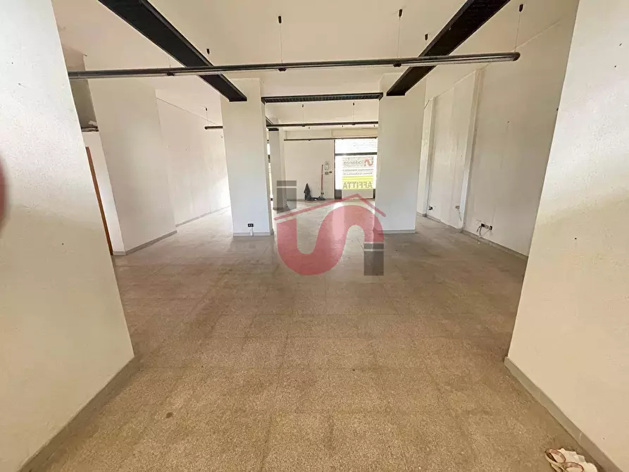 Immagine 3 di Locale commerciale in affitto  in Via S. Massimiliano Kolbe a Benevento