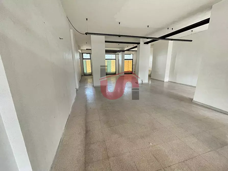 Immagine 12 di Locale commerciale in affitto  in Via S. Massimiliano Kolbe a Benevento