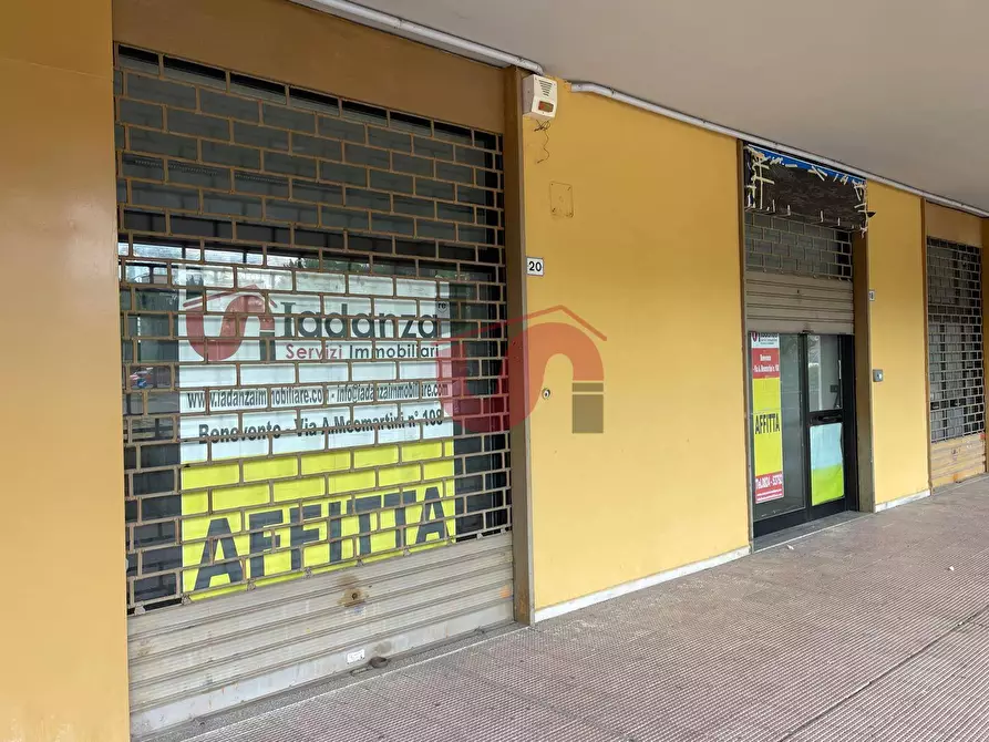 Immagine 15 di Locale commerciale in affitto  in Via S. Massimiliano Kolbe a Benevento