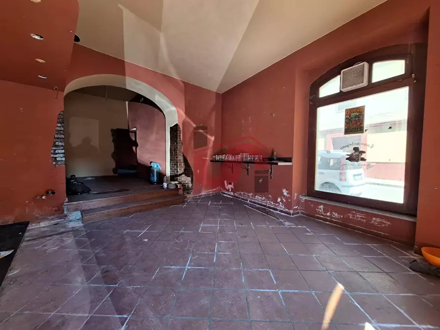 Immagine 4 di Negozio in affitto  in San Giorgio Del Sannio a Calvi